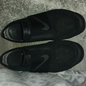 Black Nike shoes